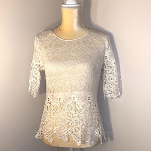 NEW stunning white top